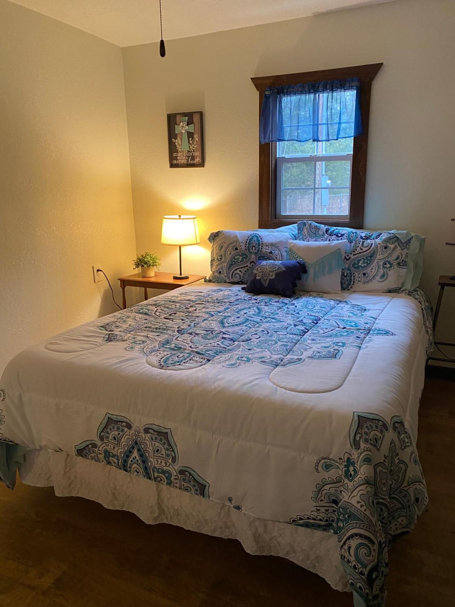 Dragonfly Meadows Guesthouse Stoutland Extérieur photo